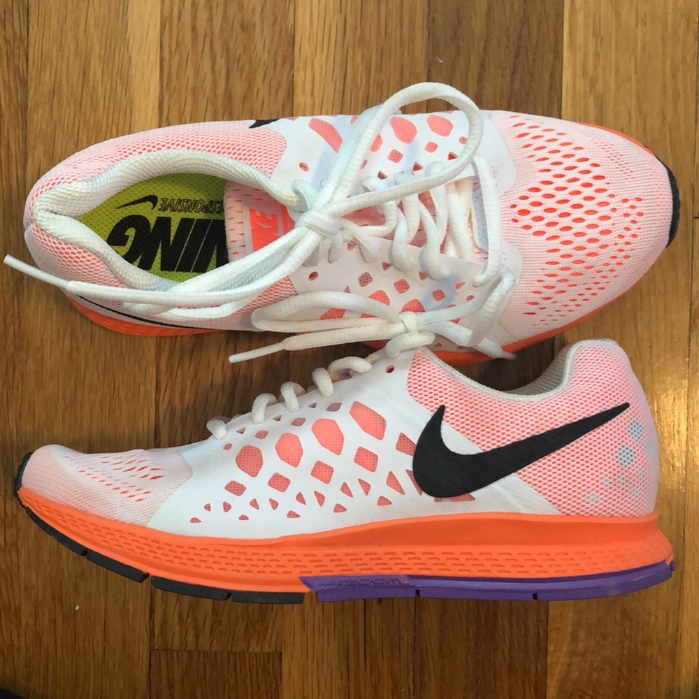 Nike sneakers - Picture 3 of 3
